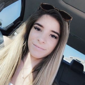 Meet your Posher, Jasmine